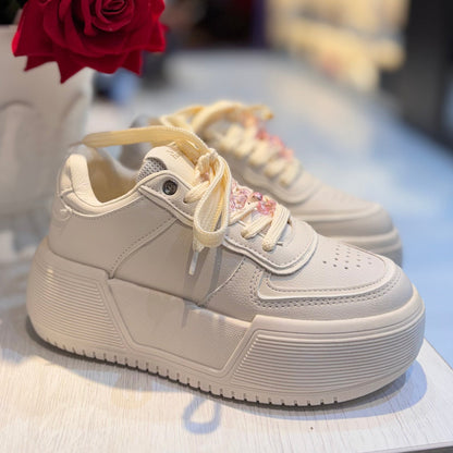 Pearl Bloom Sneaker