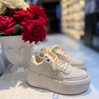 Pearl Bloom Sneaker
